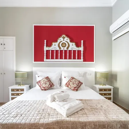 Main Street Apartments By Raspberry Cascade Faro Room photo