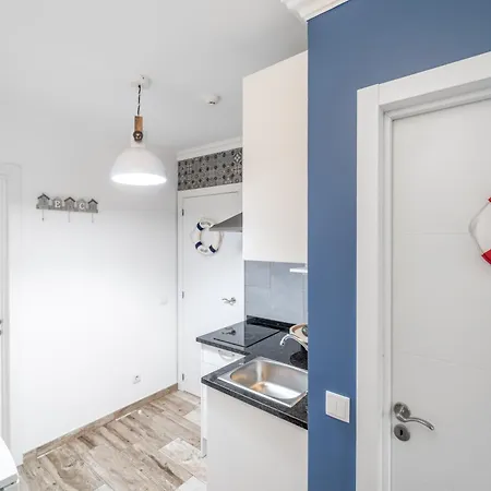 Main Street Apartments By Raspberry Cascade Faro Room photo