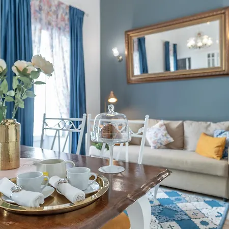 Main Street Apartments By Raspberry Cascade Faro Room photo